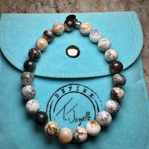 Black and White Beaded Bracelet